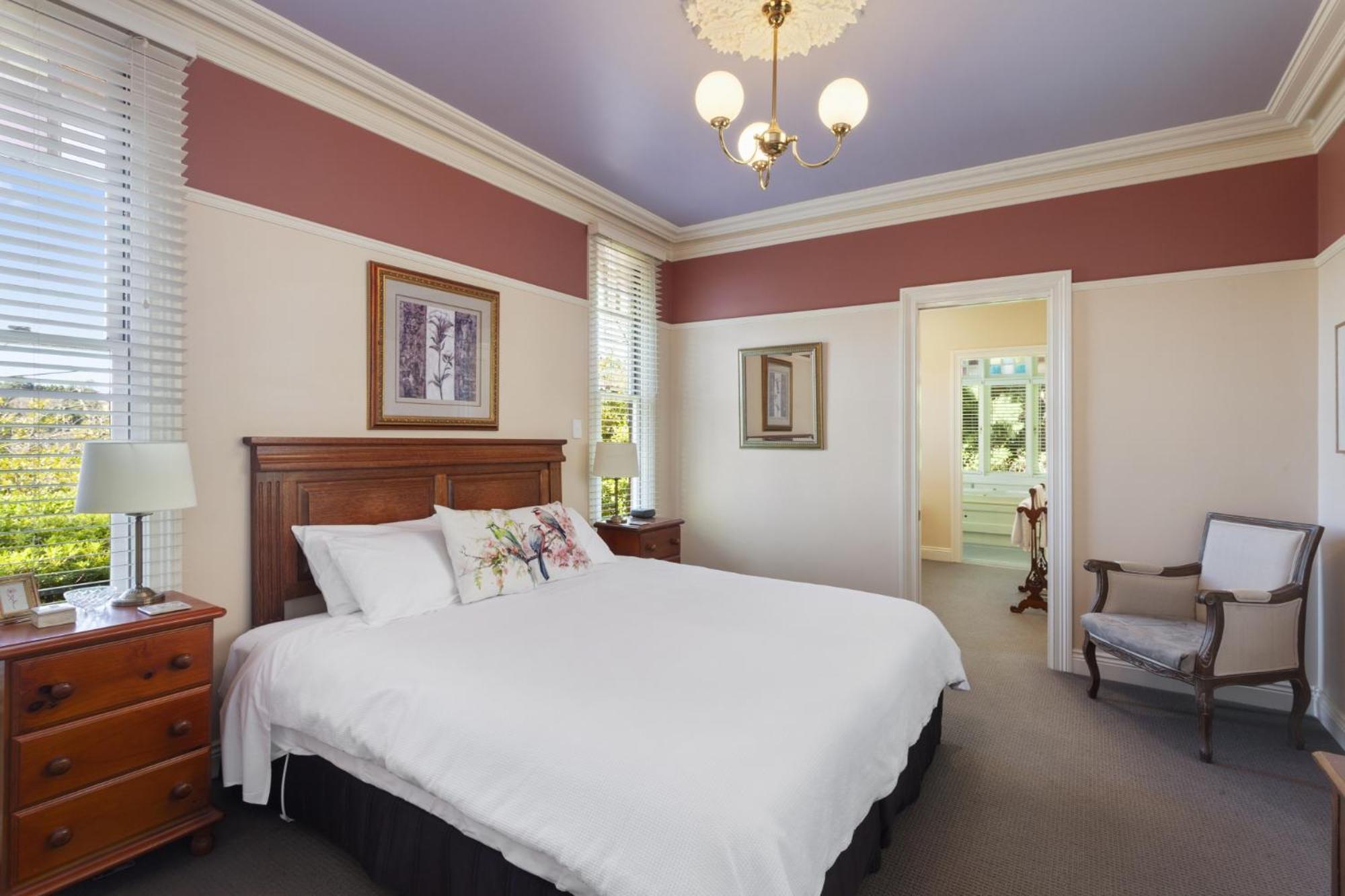 Bethany Manor B&B, Call Us For Cheapest Rates Леура Екстериор снимка